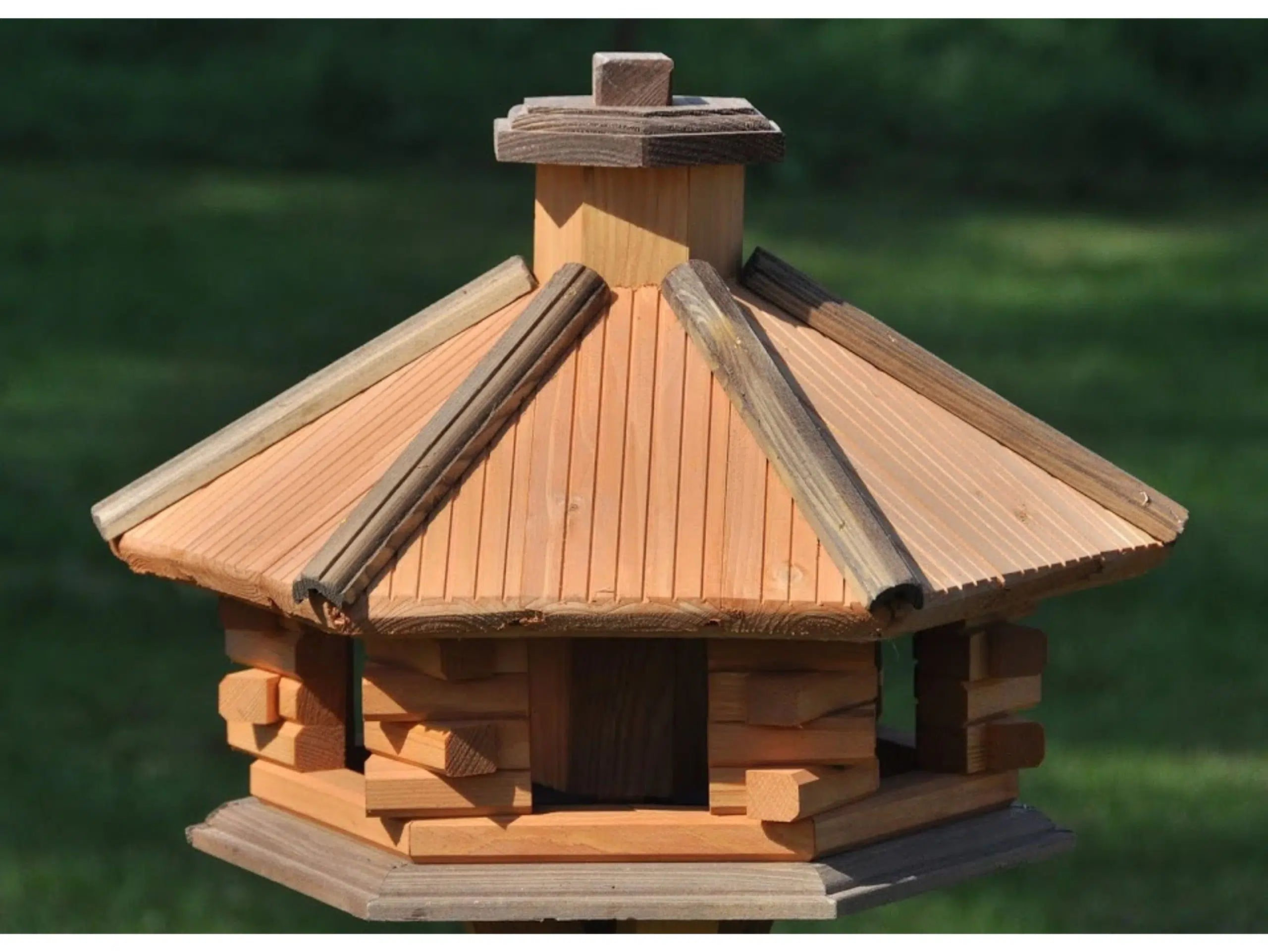 Vogelhuis zeshoekig met voersilo