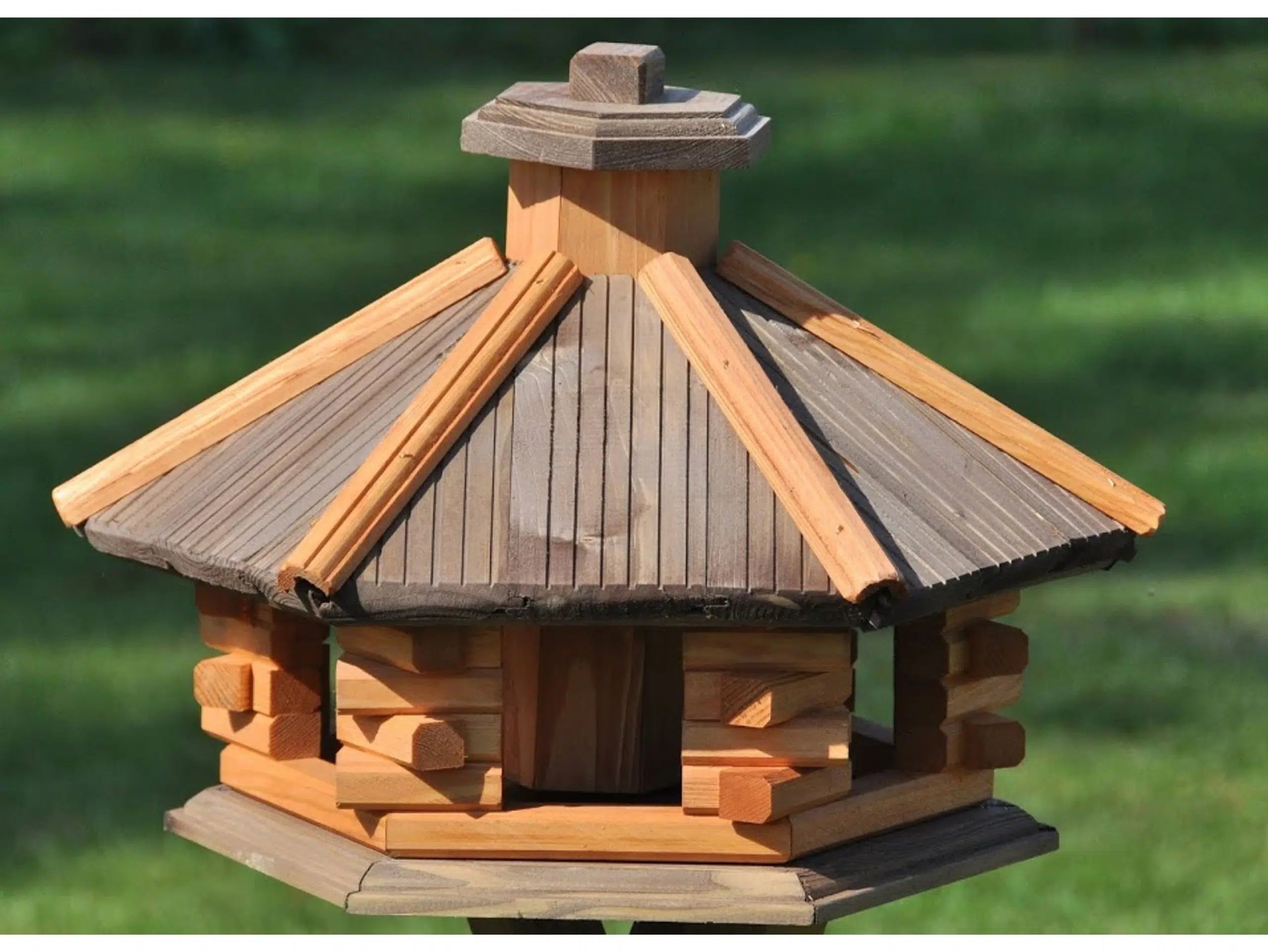 Vogelhuis zeshoekig met voersilo